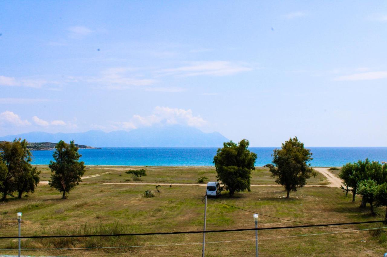Theano Studios Paralia Sikias エクステリア 写真